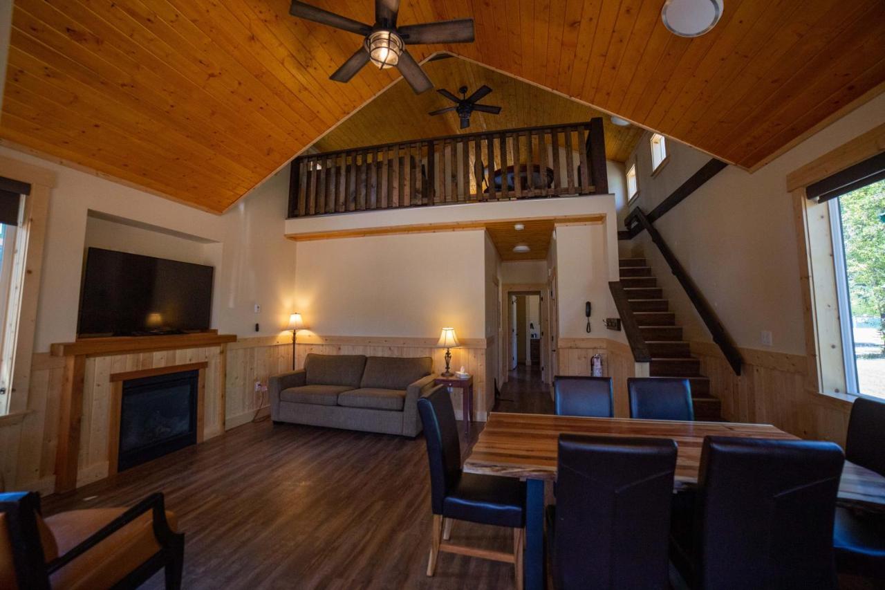 Manning Park Resort Exterior photo