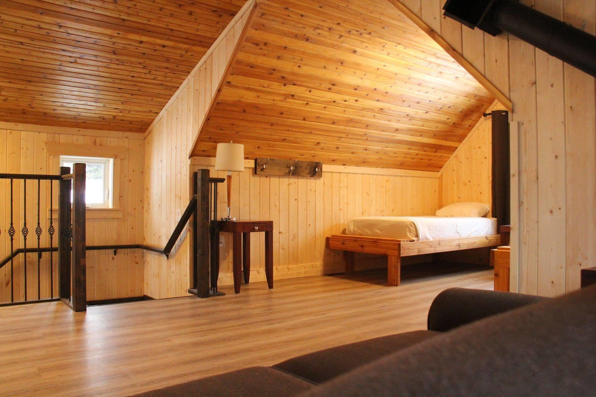 Manning Park Resort Exterior photo